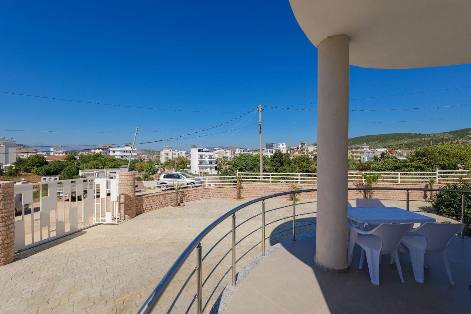 Osmani Villa *